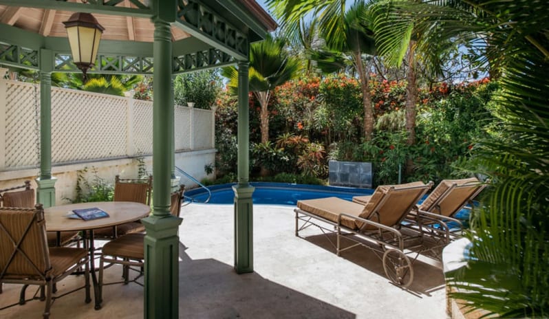 PLUNGE POOL
